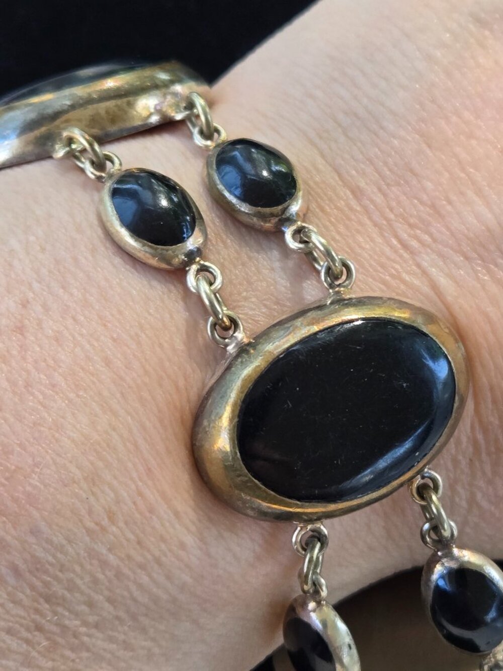 Vintage Mexico stamped Onyx and silver Oval cabochon shaped link bracelet